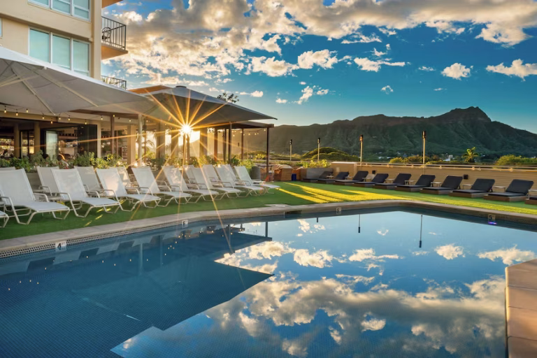 queen-kapiolani-hotel-north-travel