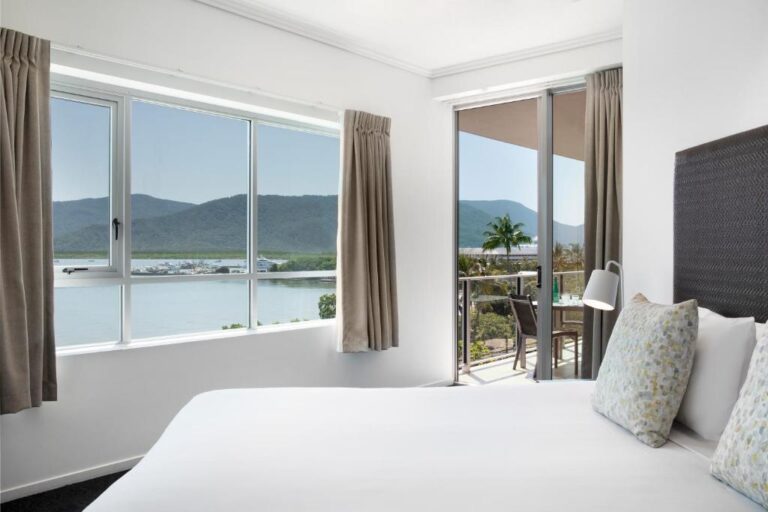 mantra-trilogy-cairns