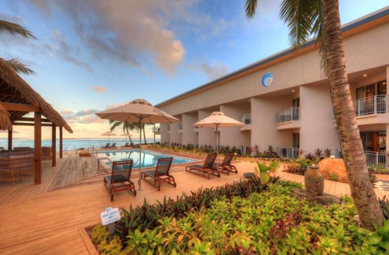 moana-sands-lagoon-resort-north-travel