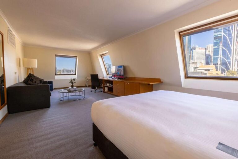 sydney-harbour-hotel-north-travel