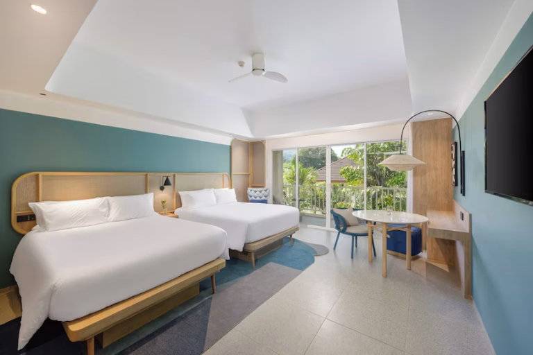 centara-karon-resort-phuket-north-travel
