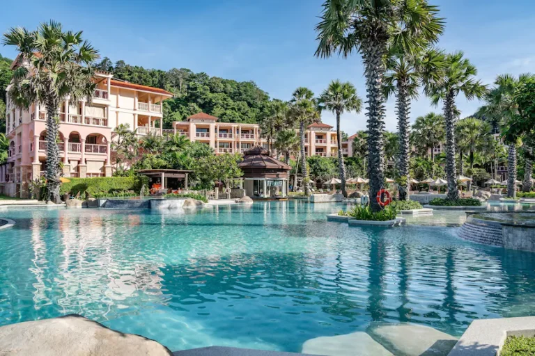 centara-karon-resort-phuket-north-travel