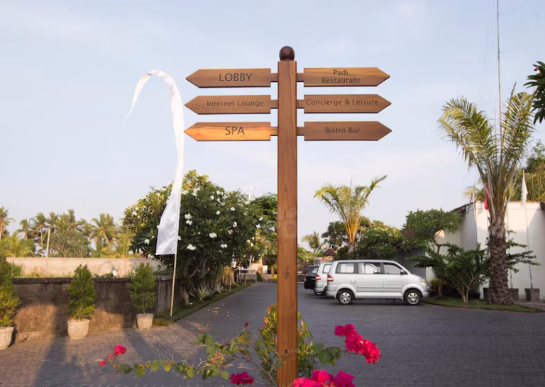 furamaxclusive-resort-villas-ubud-north-travel