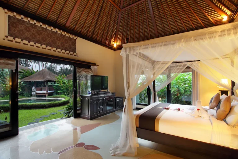 furamaxclusive-resort-villas-ubud-north-travel