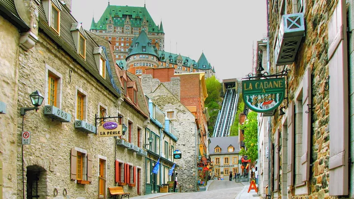 chateau-frontenac-old-quebec-city-canada-north-travel