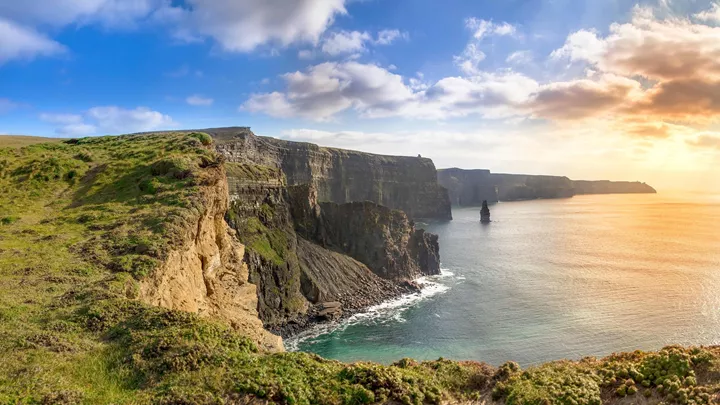 cliffs-of-moher-clare-ireland-north-travel