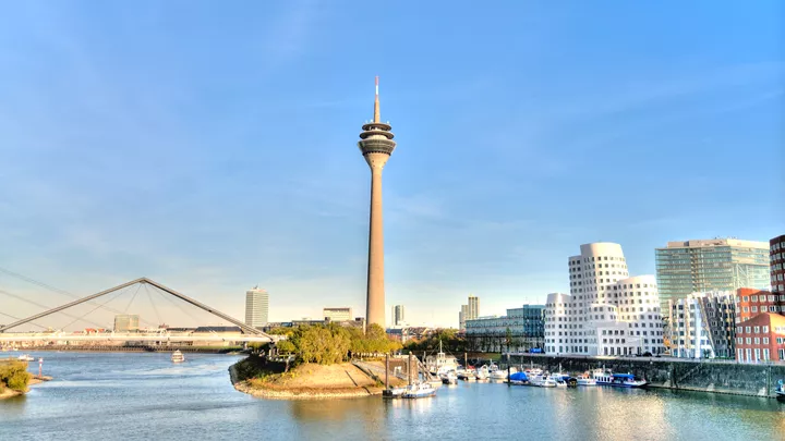 day-1-hallo-dsseldorf-north-travel