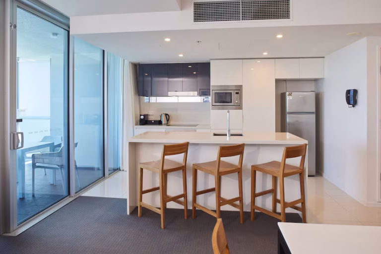 hilton-surfers-paradise-hotel-residences-north-travel
