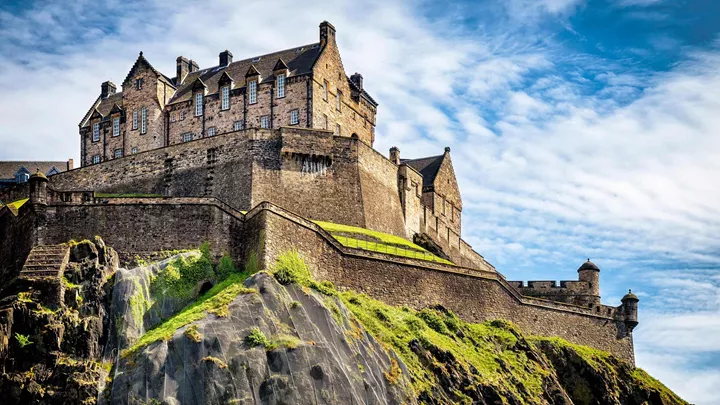 edinburgh-castle-edinburgh-scotland-north-travel