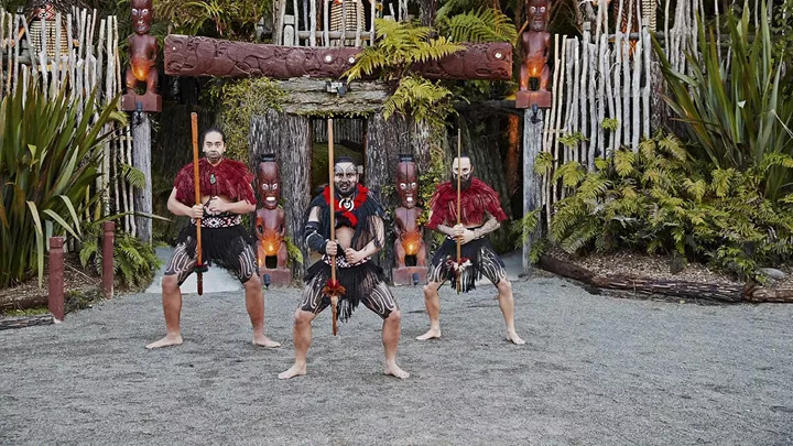 visit-tamaki-maori-village-experience-maori-culture-hangi-feast-rotorua-new-zealand-north-travel