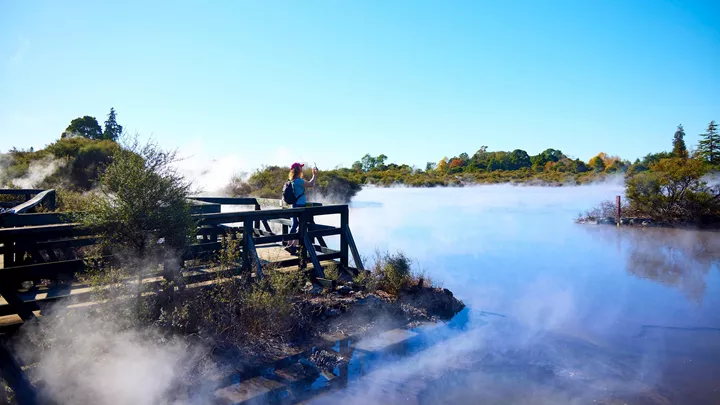 visit-whakarewarewa-living-village-rotorua-new-zealand-north-travel