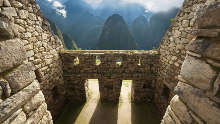 signature-peru-machu-picchu__focusfillwyiwljawiiwimc4wmcismtkymcwxmdgwxq