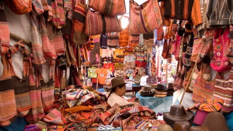 signature-peru-markets__focusfillwyiwljawiiwimc4wmcismtkymcwxmdgwxq