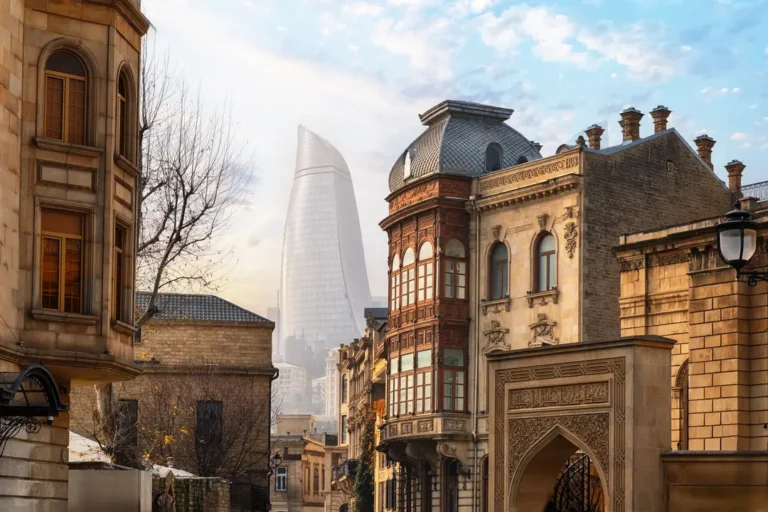 intrepid-travel-azerbaijan-baku-old-town-architecture-gettyimages-2205680143