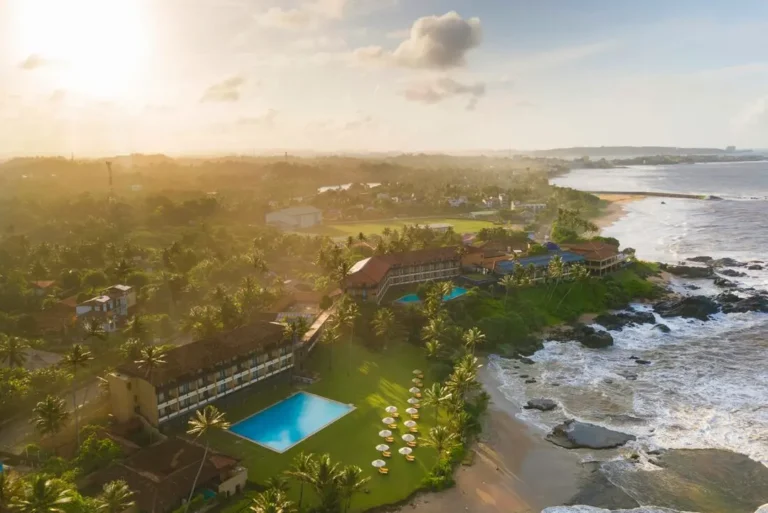 intrepid-travel-galle-jetwing-lighthouse-grounds-aerial-coast-sunrise-0596