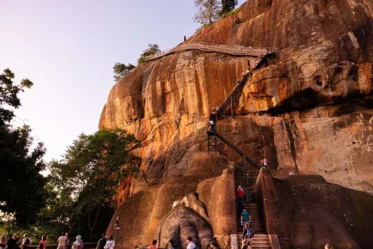 intrepid-travel-sri-lanka-dambulla-lion-rock-fortress-visit-stairs