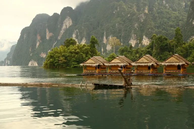 intrepid-travel-thailand-khao-sok-rafthouses-shutterstock-548249047