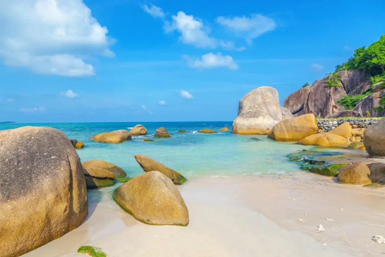 intrepid_travel-thailand_koh_samui_crystal_bay